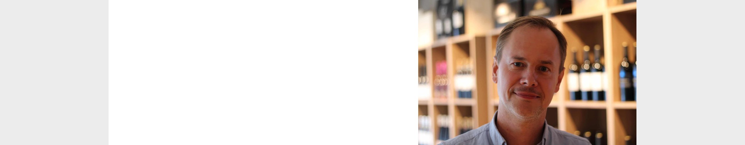 Mark Hansen i Vino de Gaudio vinbutik i Skanderborg – kologisk italiensk vin